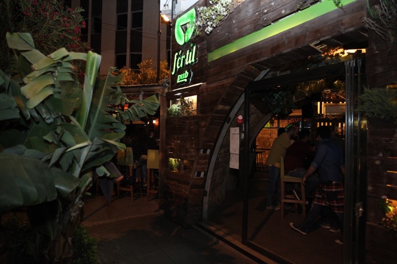Fertil Pub on Saturday Night
